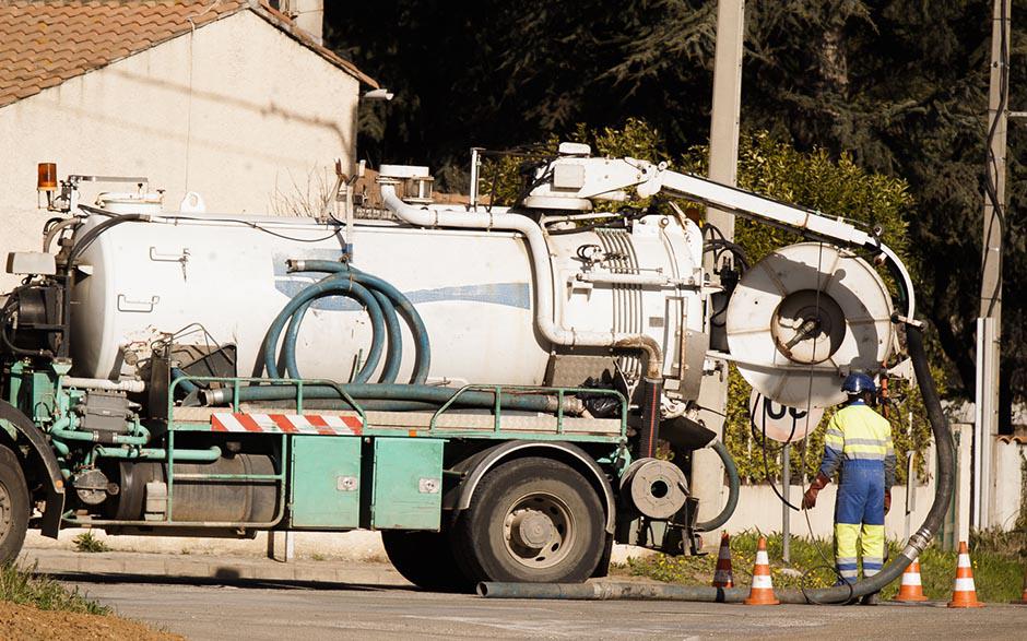 prix débouchage canalisation wc Villeneuve-la-Garenne